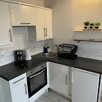 Freshly Tastefully Renovated In Heart Of Old
