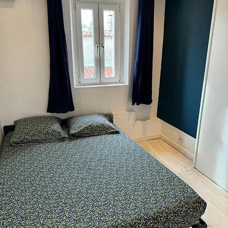 Freshly Tastefully Renovated In Heart Of Old * Antibes